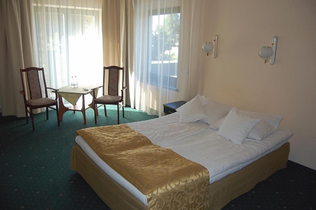 Hotel Dorrian Poznań Kamer foto